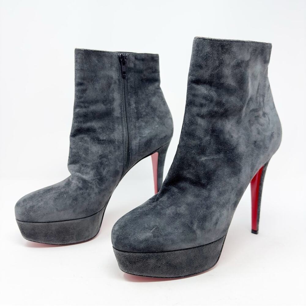 🗽Christian Louboutin Gray Heeled Boots